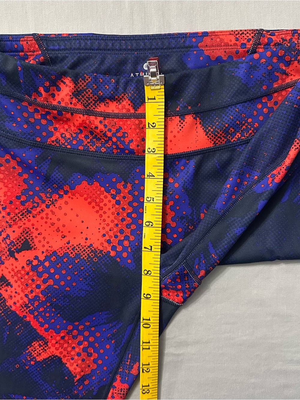 Athleta Cropped Leggings Womens M Medium Blue Orange Abstract Back Zip Pocket - Picture 11 of 12